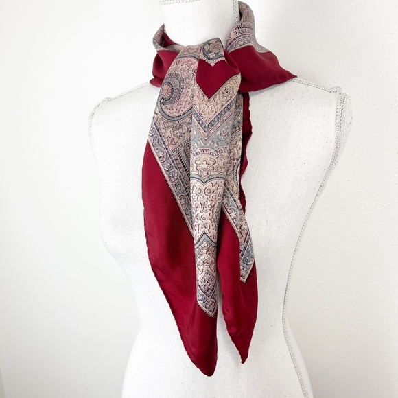 Vintage Maroon Paisley Rolled Hem Satin Scarf Shawl Neck Warmer Accessory - Picture 2 of 8